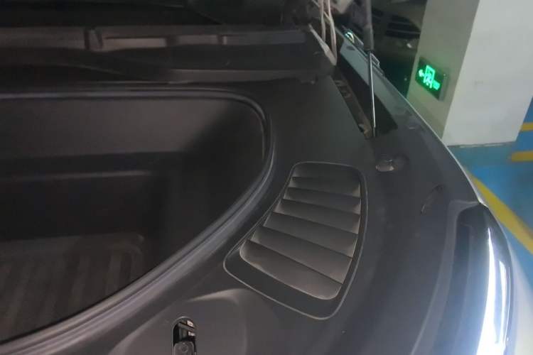 Used XPeng G9 2022 570 Max Engine Bay Left