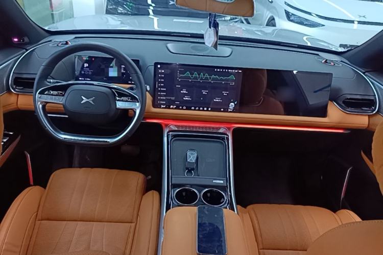 Used XPeng G9 2022 570 Max Center Console