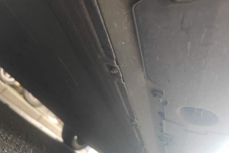 Used XPeng G9 2022 702 Pro Chassis Front Left