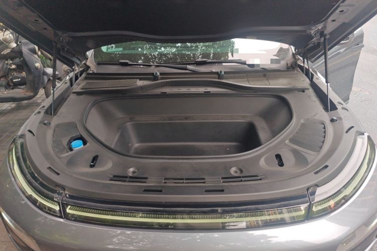 Used XPeng G9 2022 702 Pro Engine Bay