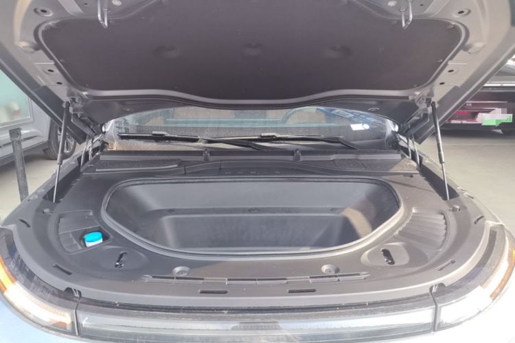Used XPeng G9 2022 702 Max Engine Bay