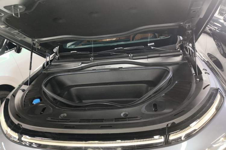 Used XPeng G9 2022 650 Performance Edition Max Engine Bay