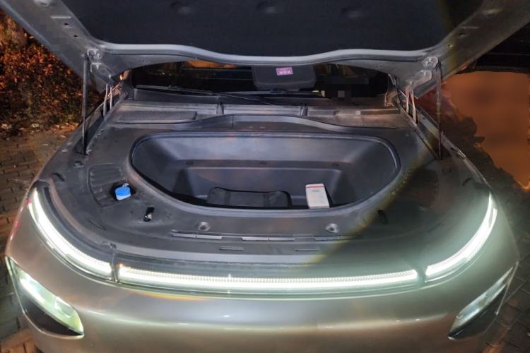 Used XPeng G9 2022 702 Pro Engine Bay