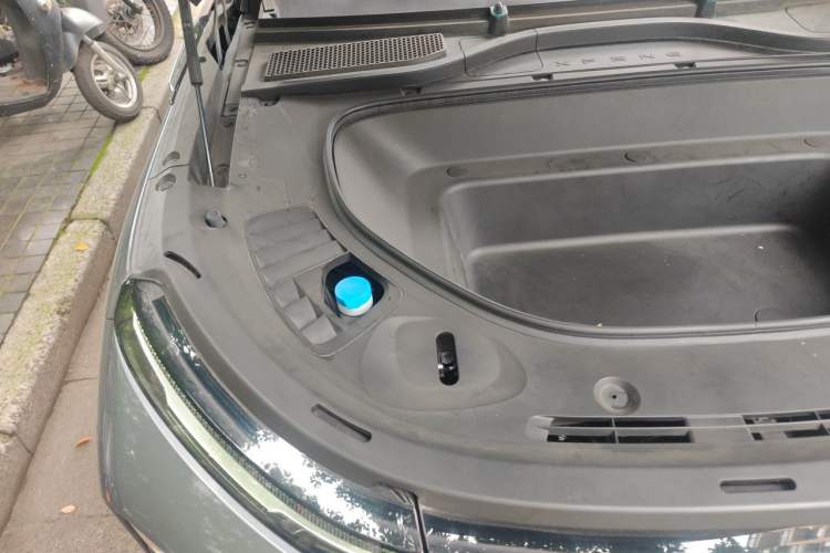 Used XPeng G9 2022 702 Pro Engine Bay Right