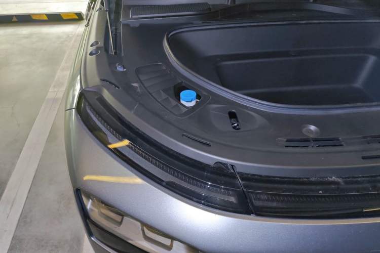 Used XPeng G9 2022 650 Performance Edition Pro Engine Bay Right