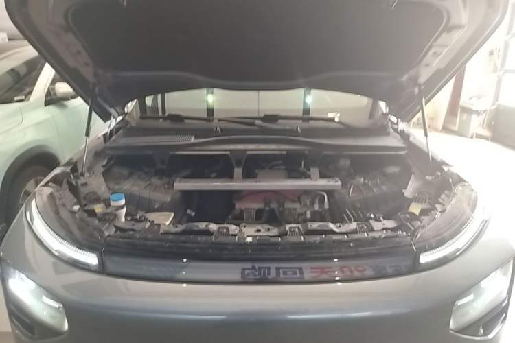 Used XPeng G9 2022 650 Performance Edition Max Engine Bay