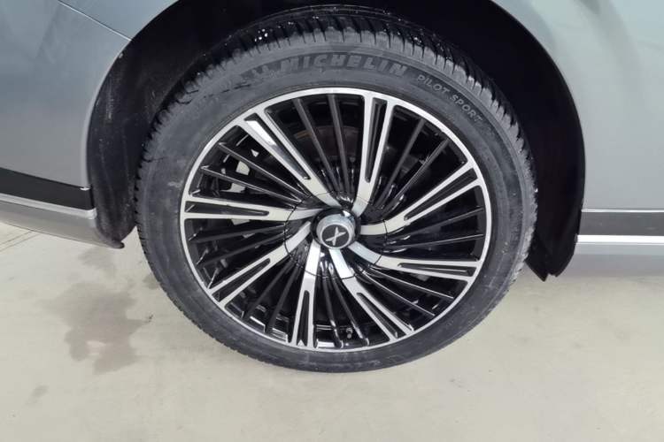 Used XPeng G9 2022 702 Max Exterior 1