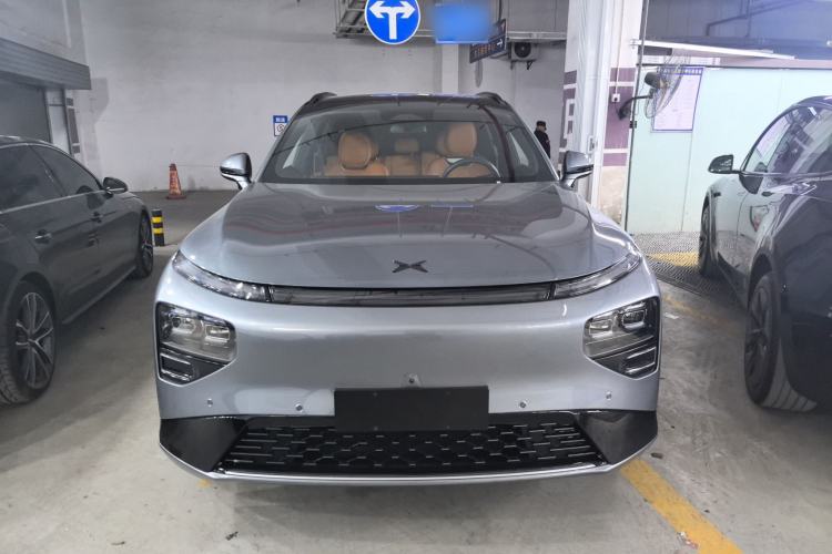 Used XPeng G9 2022 570 Max Exterior 1