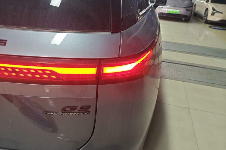 Used XPeng G9 2022 650 Performance Edition Max Exterior 3
