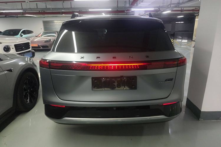 Used XPeng G9 2022 650 Performance Edition Max Exterior 4