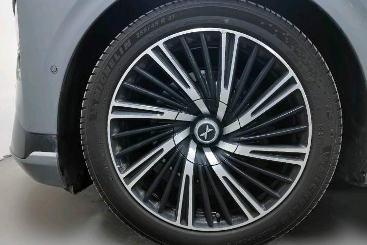 Used XPeng G9 2022 650 Performance Edition Max Exterior 5