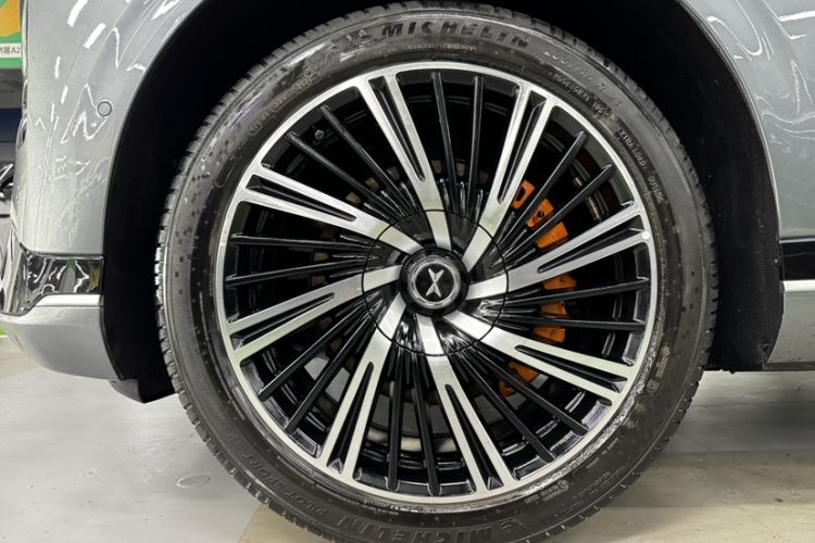 Used XPeng G9 2022 650 Performance Edition Max Exterior 7