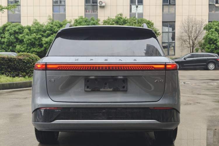 Used XPeng G9 2022 702 Max Exterior 8