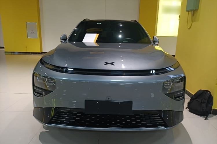 Used XPeng G9 2022 650 Performance Edition Max Front