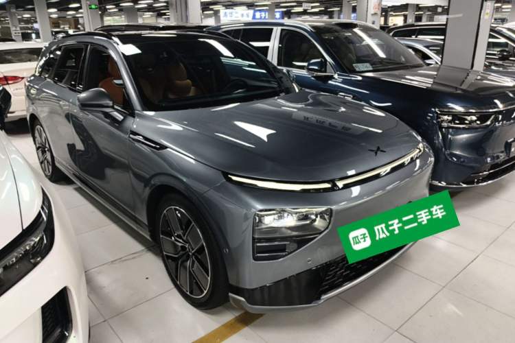 Used XPeng G9 2022 650 Performance Edition Max Front Right 45 Deg