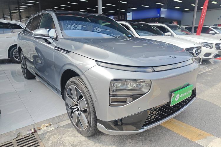 Used XPeng G9 2022 650 Performance Edition Max Front Right 45 Deg