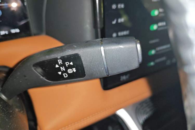 Used XPeng G9 2022 650 Performance Edition Pro Gear Lever