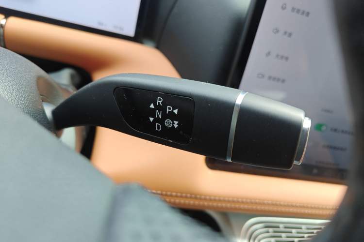 Used XPeng G9 2022 650 Performance Edition Max Gear Lever