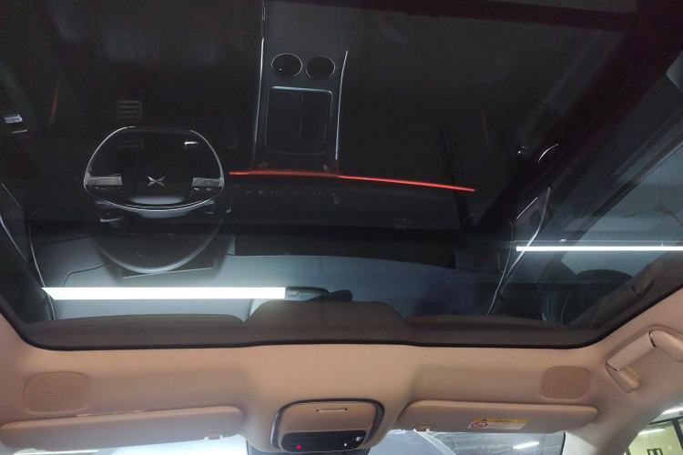 Used XPeng G9 2022 650 Performance Edition Max Headliner