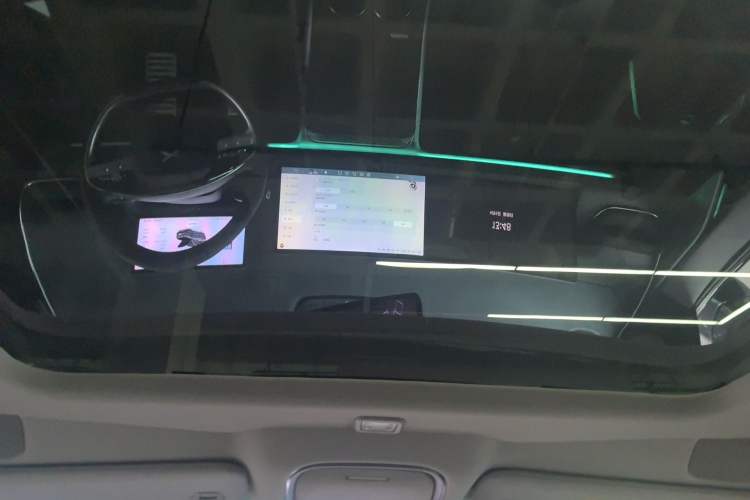 Used XPeng G9 2022 650 Performance Edition Max Headliner