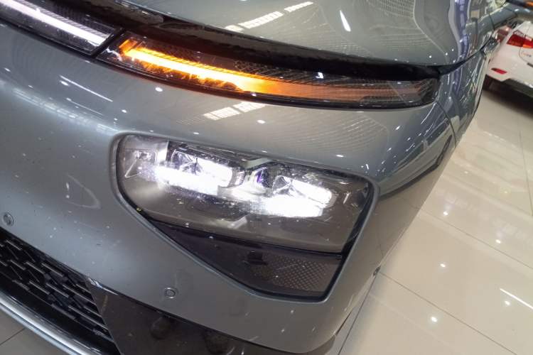 Used XPeng G9 2022 650 Performance Edition Pro Left Front Headlight