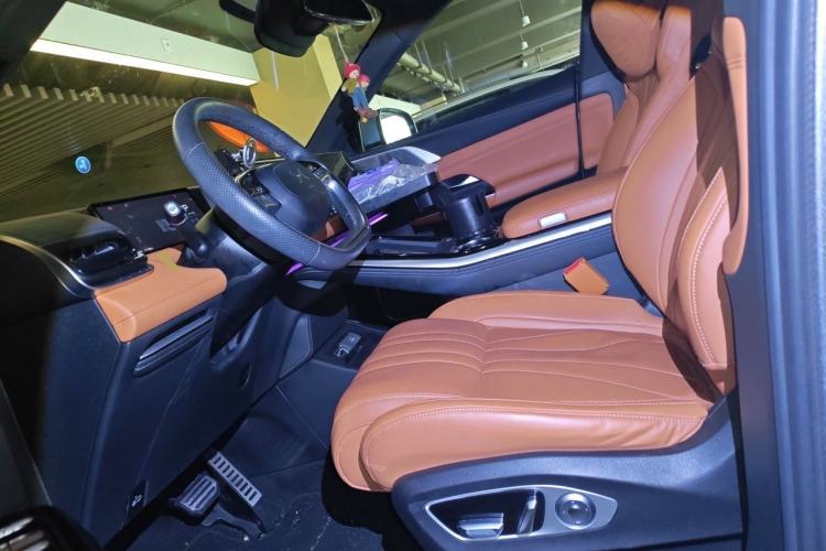 Used XPeng G9 2022 650 Performance Edition Pro Left Front Seat