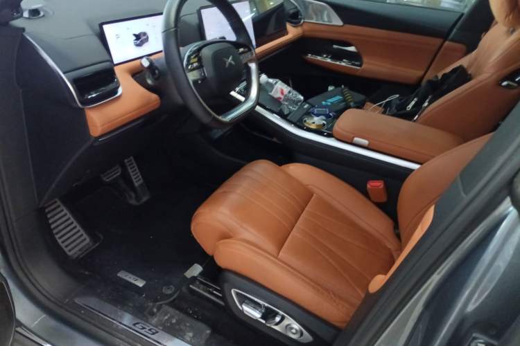 Used XPeng G9 2022 650 Performance Edition Pro Left Front Seat
