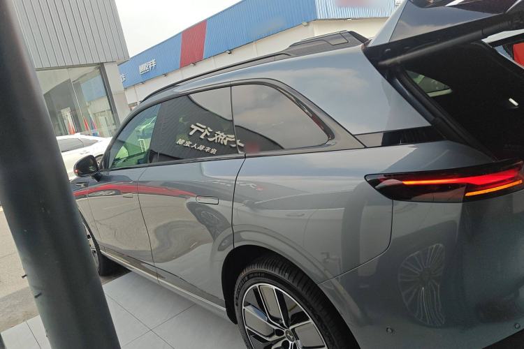 Used XPeng G9 2022 650 Performance Edition Max Left Side
