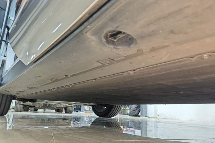 Used XPeng G9 2022 702 Pro Left Side Sill