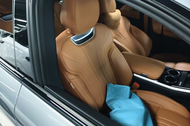 Used XPeng G9 2022 650 Performance Edition Max Right Front Seat