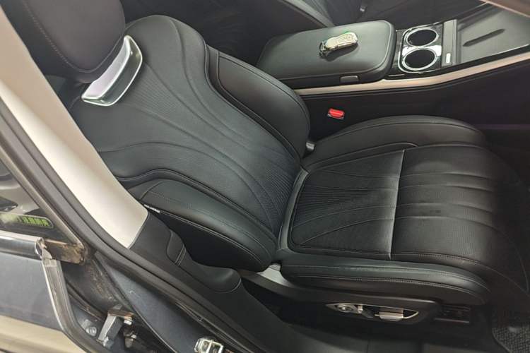 Used XPeng G9 2022 650 Performance Edition Max Right Front Seat