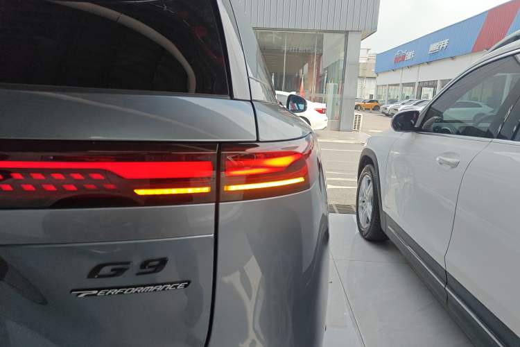 Used XPeng G9 2022 650 Performance Edition Max Right Rear Taillight