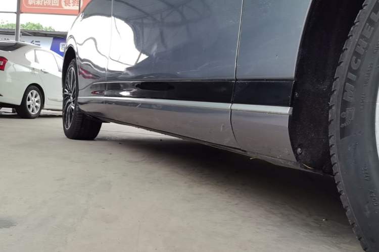 Used XPeng G9 2022 702 Max Right Side Sill