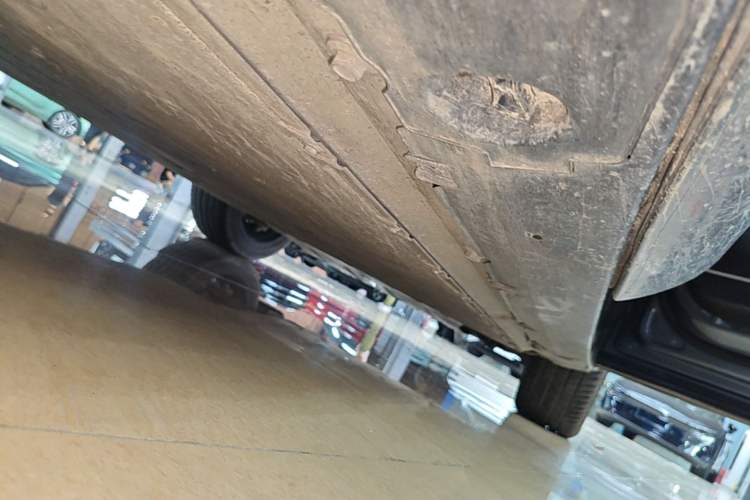 Used XPeng G9 2022 702 Pro Right Side Sill
