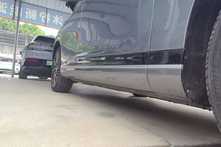 Used XPeng G9 2022 702 Max Right Side Sill
