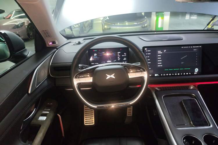 Used XPeng G9 2022 650 Performance Edition Max Steering Wheel
