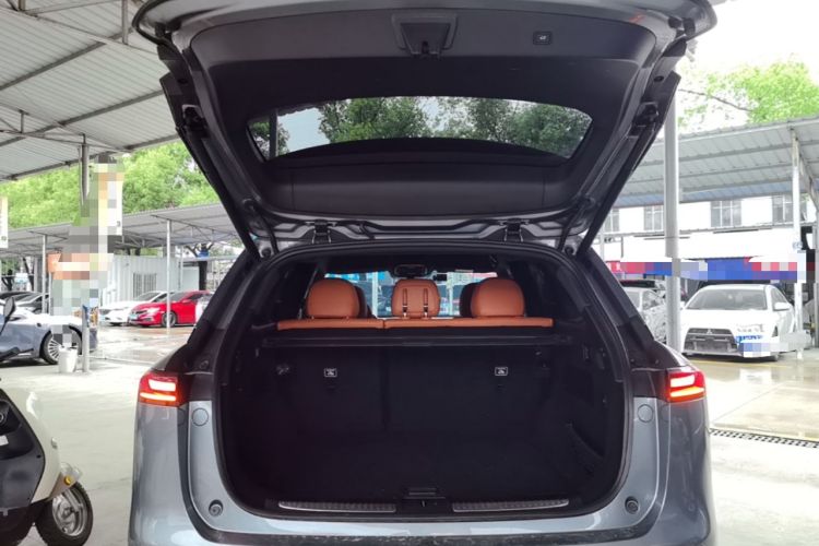Used XPeng G9 2022 702 Max Trunk
