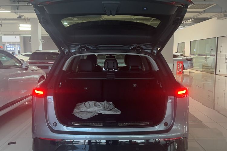 Used XPeng G9 2022 650 Performance Edition Max Trunk