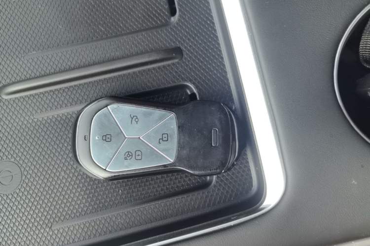 Used XPeng G9 2022 702 Max Vehicle Key