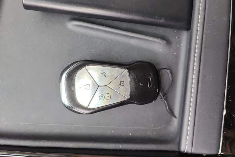 Used XPeng G9 2022 650 Performance Edition Max Vehicle Key