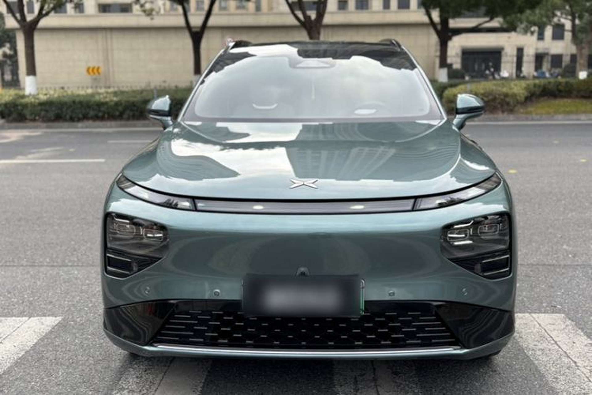 Used XPeng G9 2022 570 Max Exterior 9