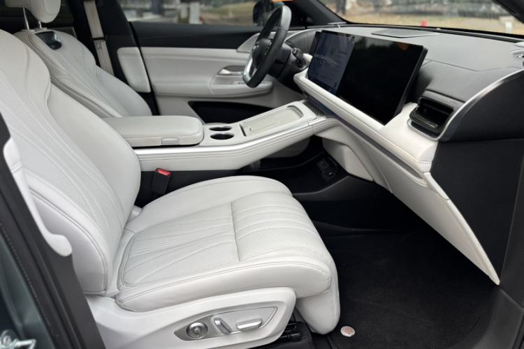Used XPeng G9 2022 570 Max Interior 4