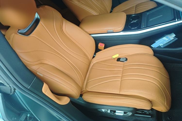Used XPeng G9 2022 650 Performance Edition Max Right Front Seat