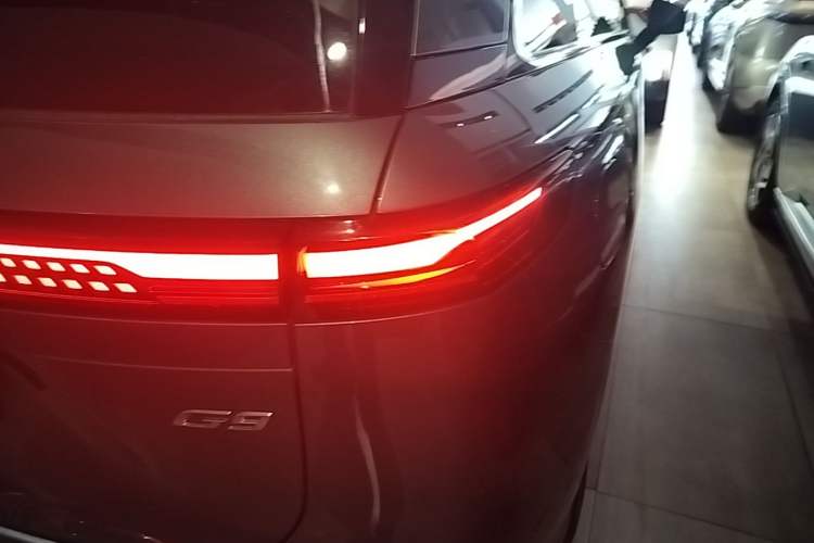 Used XPeng G9 2022 570 Max Right Rear Taillight