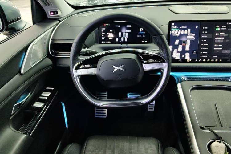 Used XPeng G9 2022 Edition 650 Commemorative Model Steering Wheel
