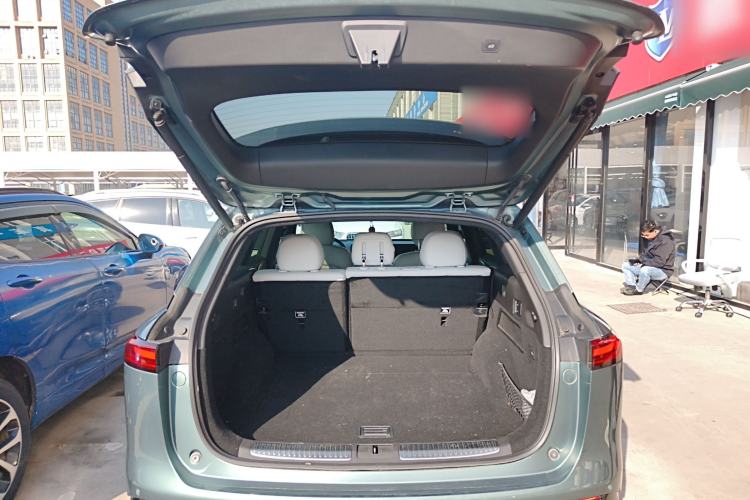 Used XPeng G9 2022 570 Pro Trunk