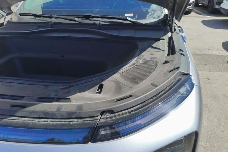 Used XPeng G9 2022 650 Performance Edition Max Engine Bay Left