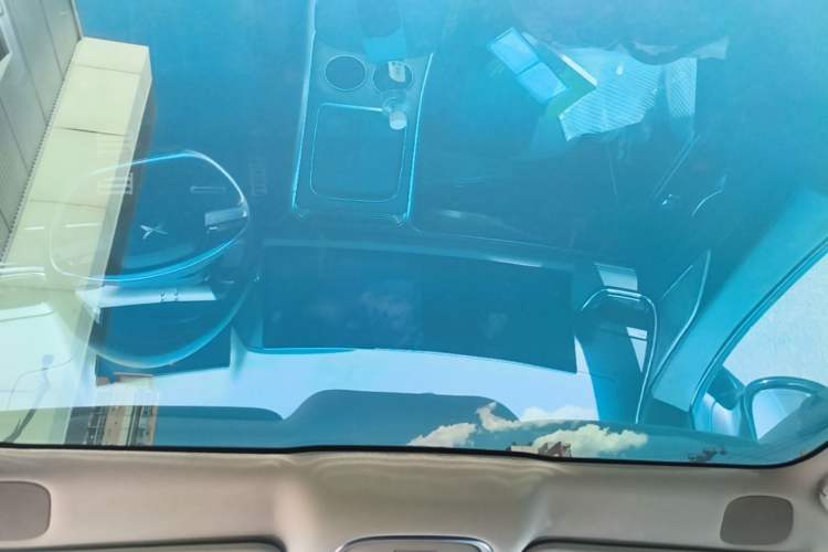 Used XPeng G9 2022 650 Performance Edition Max Headliner