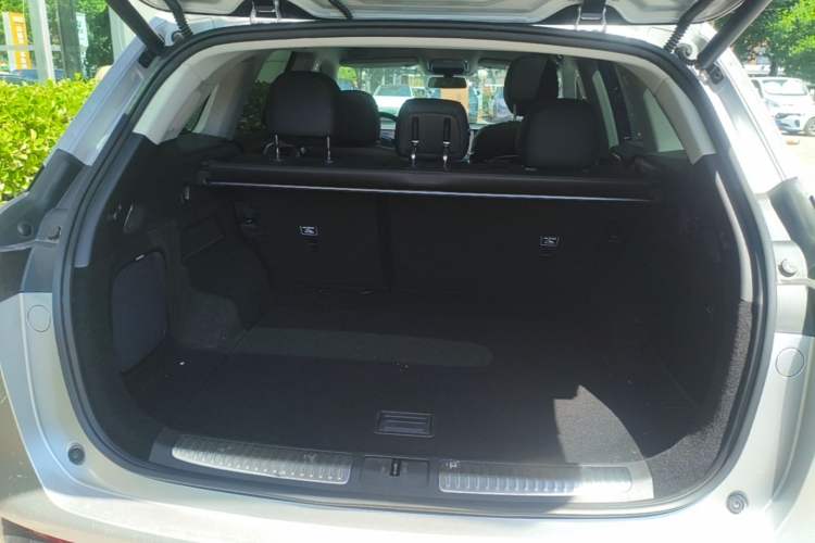 Used XPeng G9 2022 650 Performance Edition Max Trunk