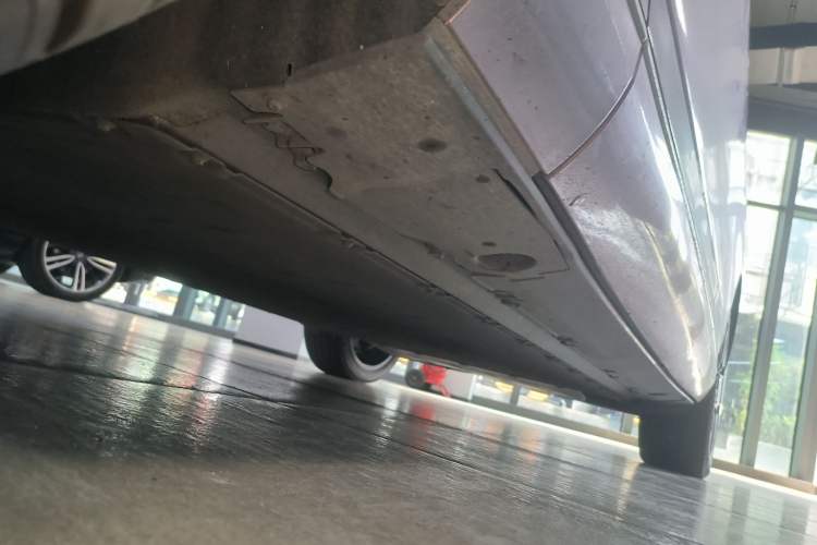 Used XPeng G9 2022 702 Pro Left Side Sill